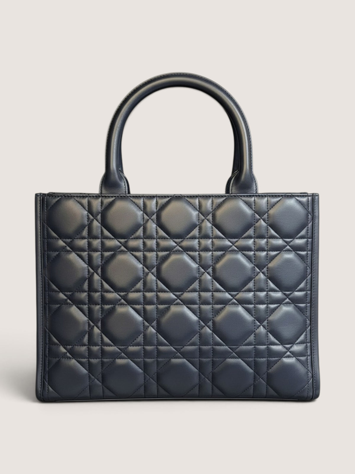 Dior Book Tote Medium in Pelle Macrocannage – Ocean Blue