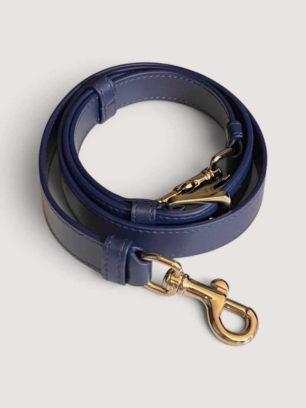 Dior Book Tote Medium in Pelle Macrocannage – Ocean Blue