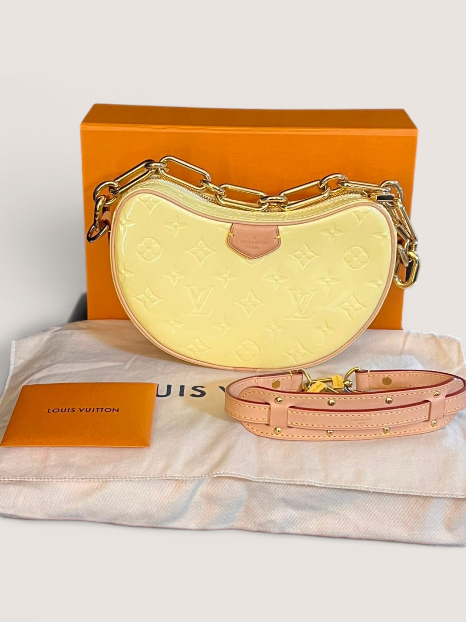 Louis Vuitton Croissant PM Vernice Gialla