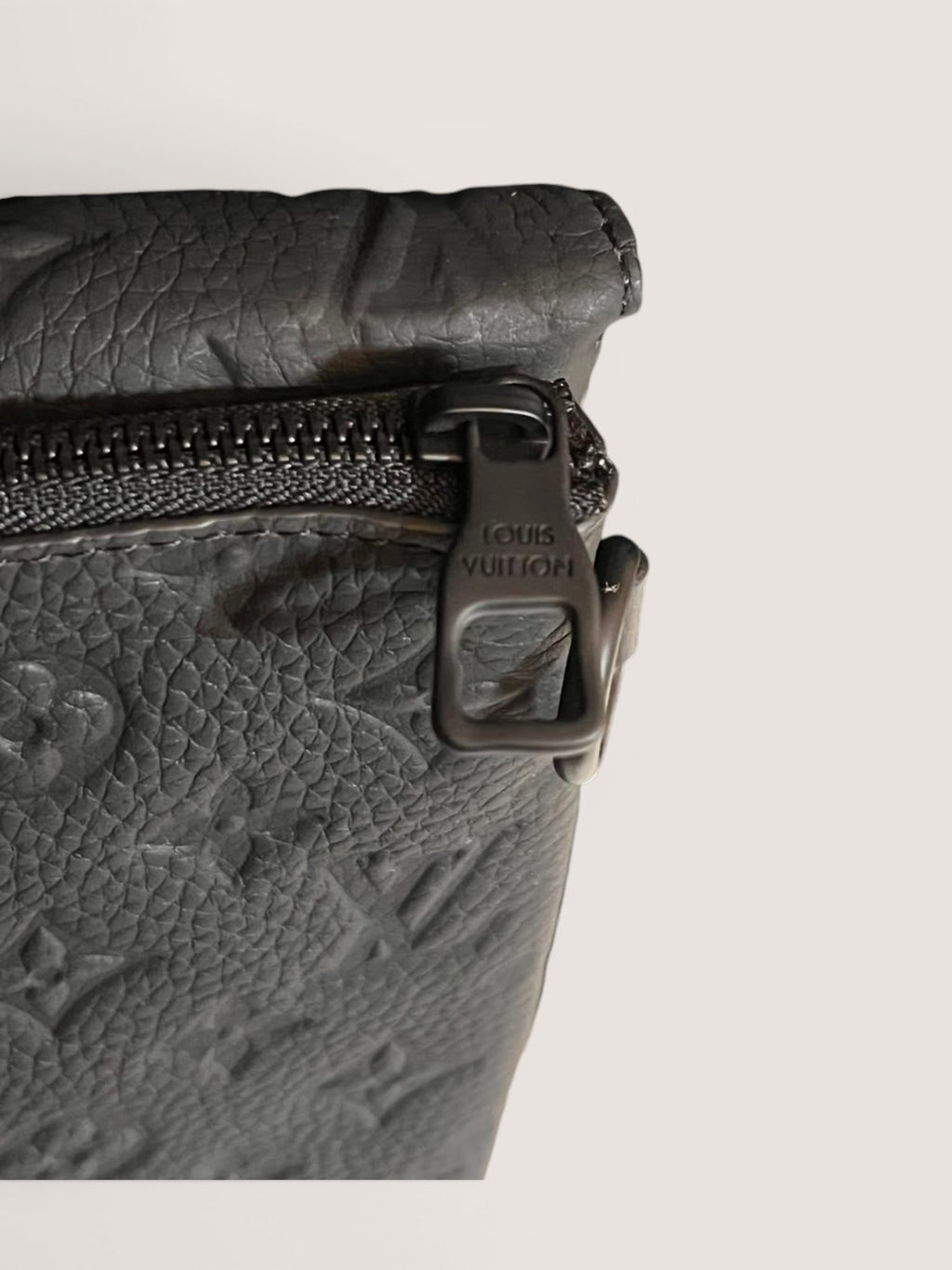 Pochette Louis Vuitton S-Lock