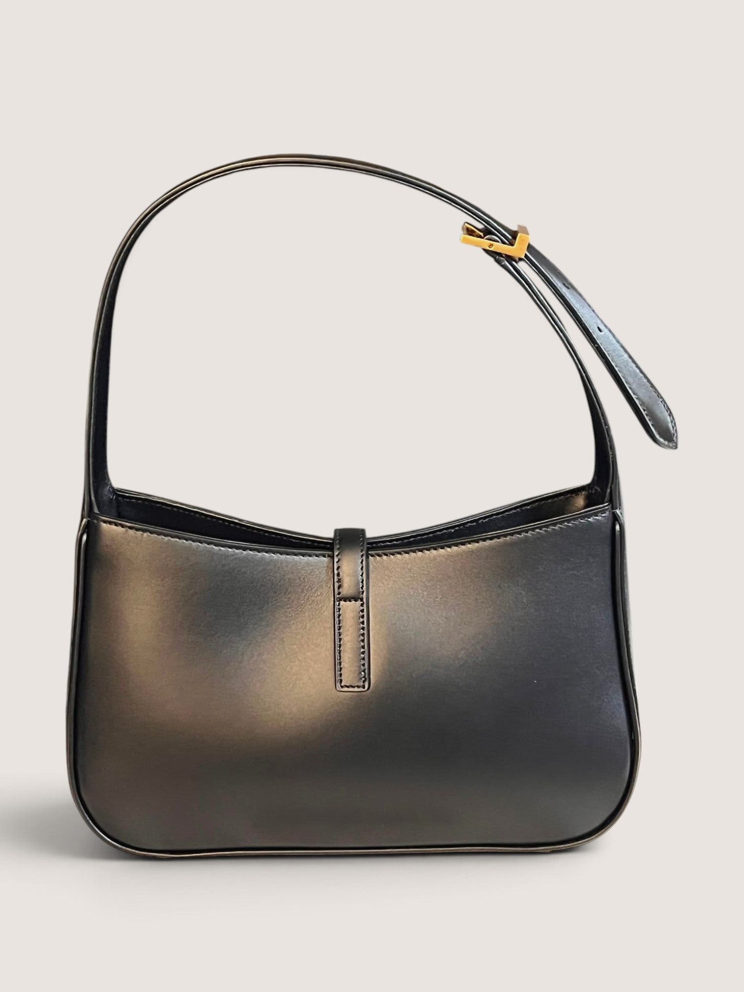 Saint Laurent Le 5 à 7